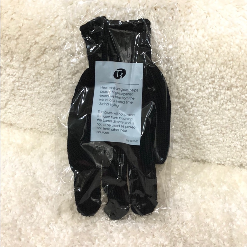 T3 heat resistant glove